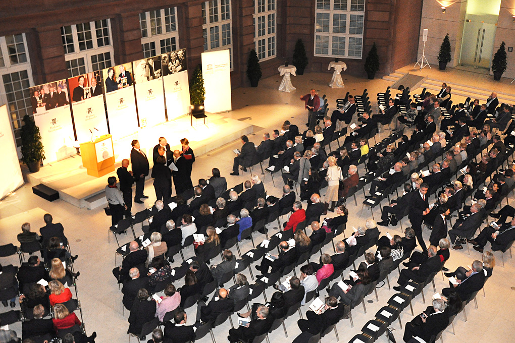Award ceremony of the Berlin Peace Clock / Peace Award Berlin / Peace Prize